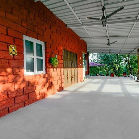 Lobville Homestay คาร์จัต ภายนอก รูปภาพ