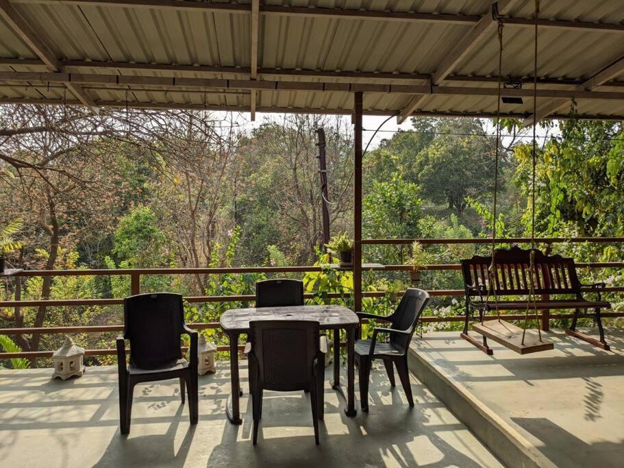 Lobville Homestay คาร์จัต ภายนอก รูปภาพ